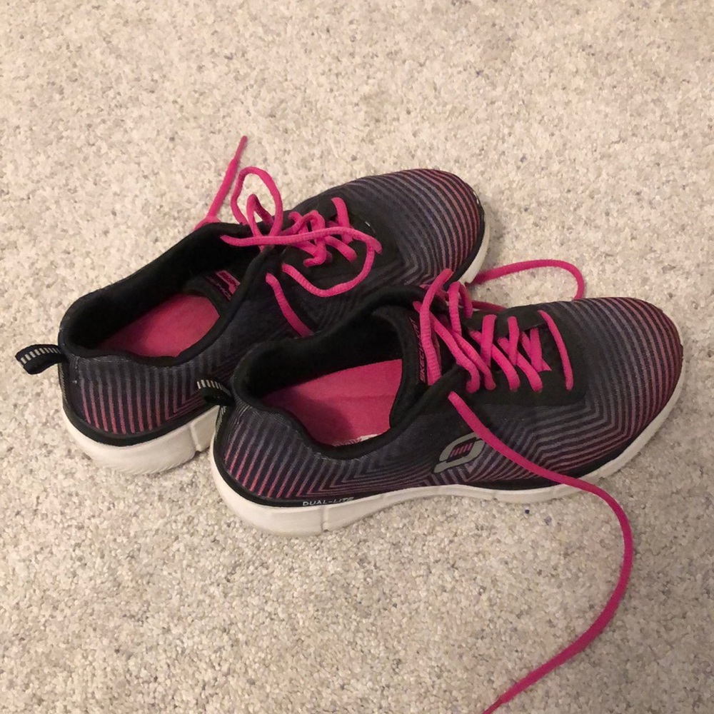 Skechers Skech knit memory foam womens